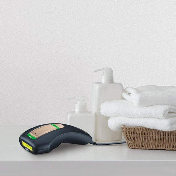 Фотоепілятор Beurer IPL 5800 Pure Skin Pro ЄС