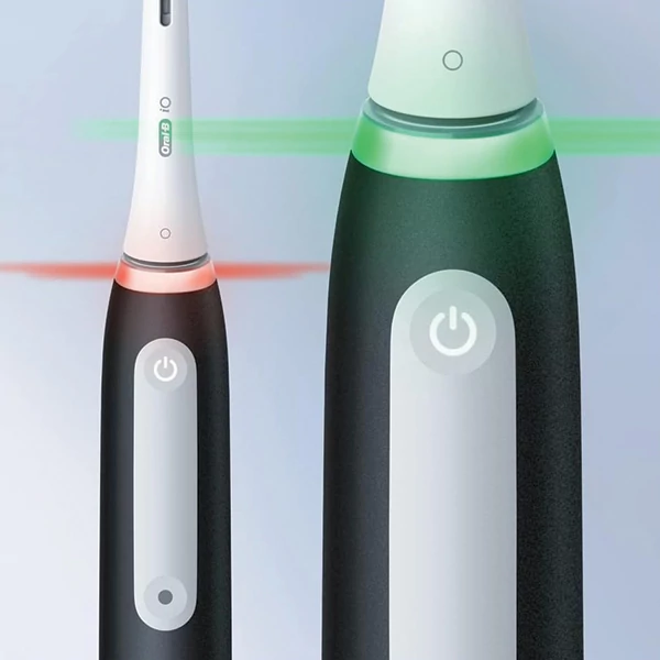 Електрична зубна щітка Oral-B iO 3 (iOG3.1A6.0) Matte Black ЄС