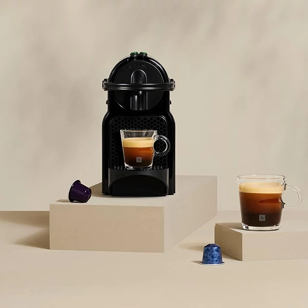 Кавоварка DeLonghi Nespresso Inissia EN80.B Капсульна ЄС — купити