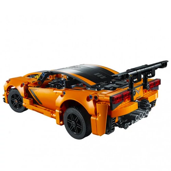 Конструктор LEGO Technic Chevrolet Corvette ZR1 (42093) ЄС