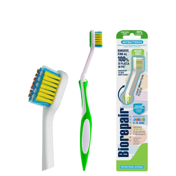 Мануальна зубна щітка Biorepair Medium Soft Junior (від 6 до 12 років)