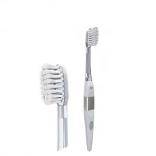 Зубна щітка IONICKISS Soft Ionic White