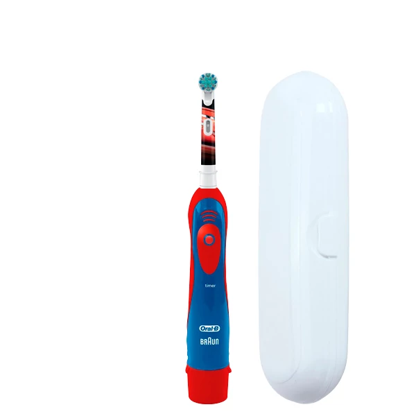 Oral-B дитяча зубна щітка DB4.510.К Extra Soft «Тачки» з футляром